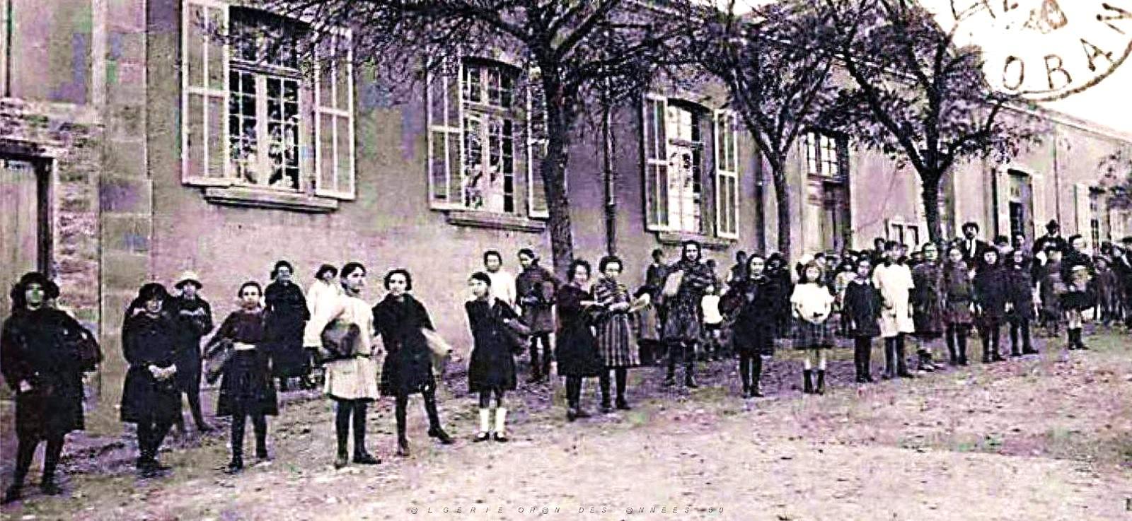 2129- Palat - Groupe Scolaire2 - 1926.jpg